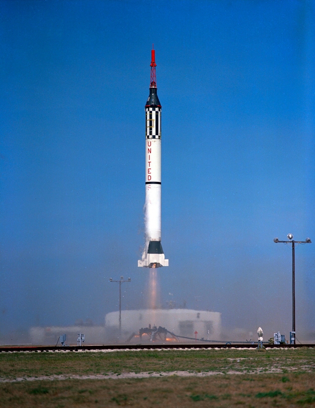 Fusée Mercury Redstone-2